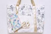 【東京ディズニーシー20周年】「記念トート」購入レビュー！オタクの荷物全部お任せ大容量!!
