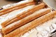 たっぷりまぶしましょう。チュロス(シナモン)|東京ディズニーリゾート・フローズンセレクション