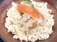 「サーモンめし」（300円）