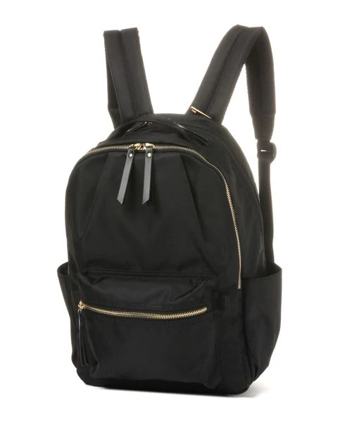 【グローバルワークの春バッグ売れ筋ランキング 2位】「撥水軽量12ポケットリュック」5,500円（税込）