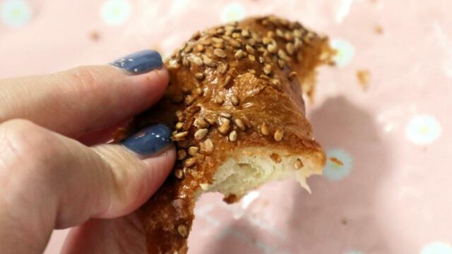 【シアトルズベストコーヒー セサミクロワッサン ハム＆チーズ】この部分を味わう幸せ