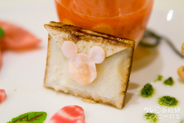 “ミニーのプレシャスモーメント・ウィズ・ユー”スペシャルプレート 1,500円｜東京ディズニーランドホテル「シャーウッドガーデン・レストラン」