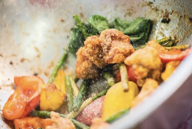 「塩酥鶏」（700円）