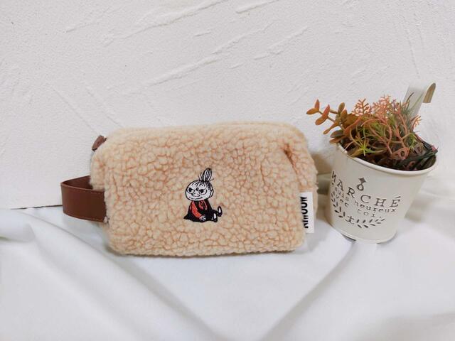 インテリアにも♪【SPRiNG(スプリング)2023年11月号付録：MOOMIN リトルミイの刺しゅうがかわいいボアポーチ】