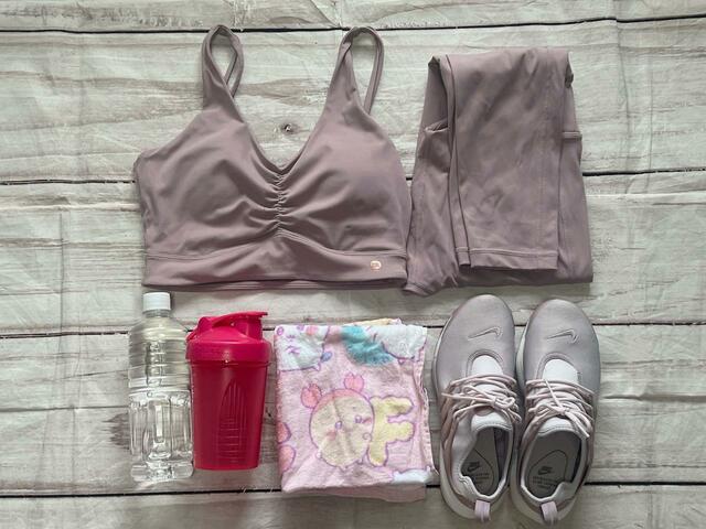 嵩張るシューズもラクラク収納可能！