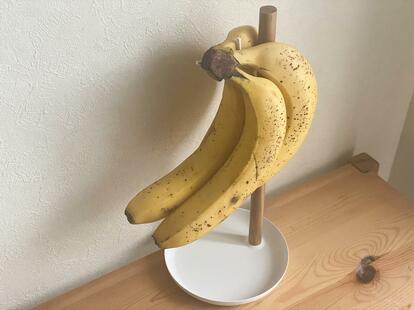 物価高の味方、「バナナ」。山崎実業のスタンドに吊るしたら、いつも