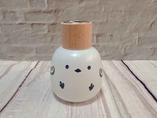 シマエナガがお座りしているようなボトルデザインがかわいい♪