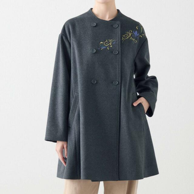刺繍入りAラインコート「アナと雪の女王」|¥ 12,900 (税込)
