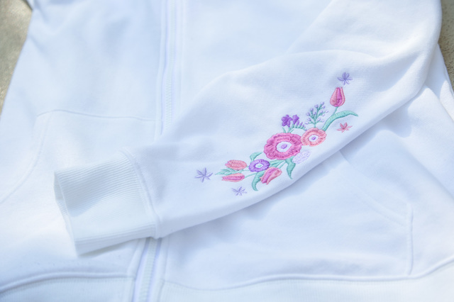 パーカー ¥4,900