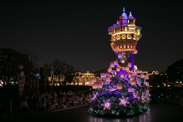 ラプンツェル（3）｜新「東京ディズニーランド・エレクトリカルパレード・ドリームライツ」（2015年7月リニューアル） 撮影 / YOSHI