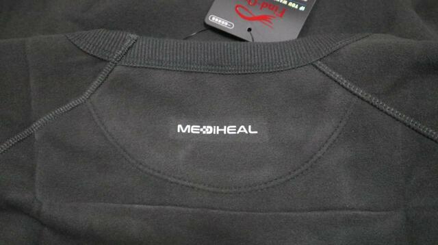 【ワークマン メディヒール(R)ルームトレーナー】上下とも背面にロゴ入り   