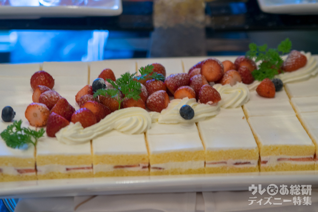 Tokyo Disney Resort 35th “Happiest Celebration! ”ランチブッフェ/ディナーブッフェ|東京ディズニーランドホテル「シャーウッドガーデン・レストラン」