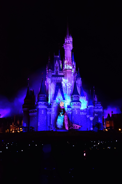 東京ディズニーランド「ワンス・アポン・ア・タイム～スペシャルウィンターエディション～」映画『アナと雪の女王』シーン全公開! ©Disney 27