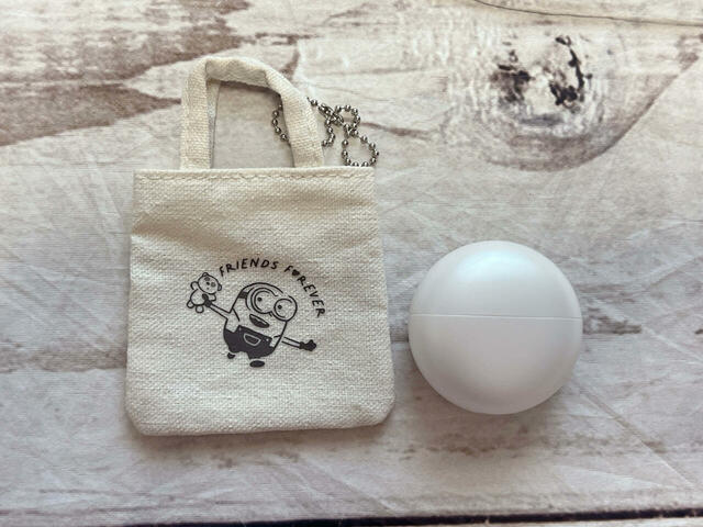 イヤホンなどの細々したものの収納にぴったり