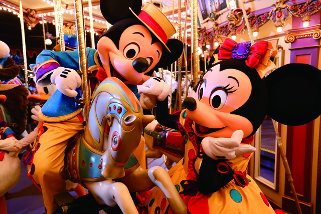 ハッピリー・エバー・アフター｜開催中｜香港ディズニーランド・リゾート