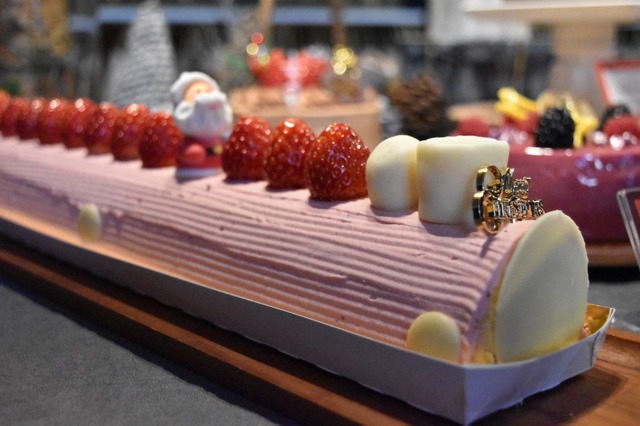 【パティスリーQBG】苺のエクスプレスロール