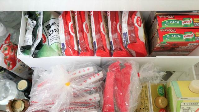 【ニトリ クラネ ロータイプ奥行伸縮】パントリーの引き出しに。袋のインスタント麺にちょうどいい