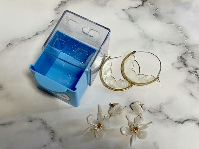 【ちいかわ CUCASE】大ぶりのピアスも入るのがうれしい！