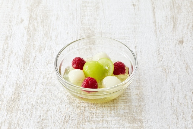 シャインマスカットのジュレポンチ