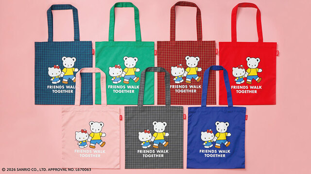 【familiar×ハローキティ】トートバッグ　8,800円（税込）／トートバッグ（チェック柄）　9,900円（税込）