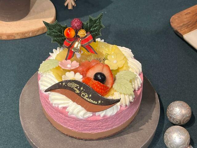 京橋千疋屋「フラワークリスマス」直径12×高さ7cm 6,480円 ※50台限定