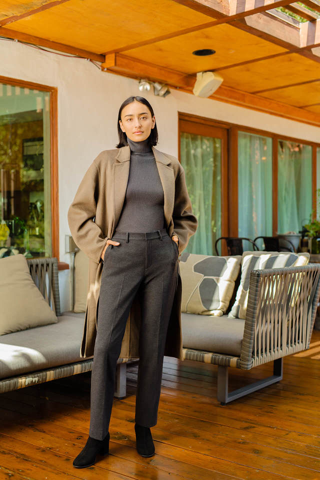 ユニクロ：HTスマートスリムストレートパンツ