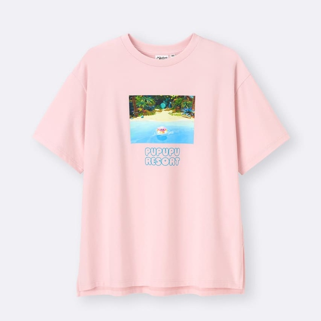【GU「星のカービィ」コレクション】「グラフィックT Kirby」1,490円／『星のカービィ ディスカバリー』の印象的なオープニングの1シーンを採用