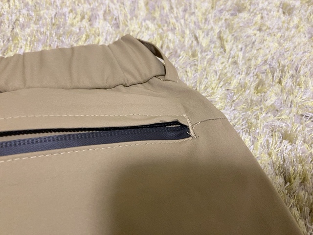 【ワークマン イナレムライトウォームパンツ】カジュアルなデザインとカラーリングが普段使いしやすい