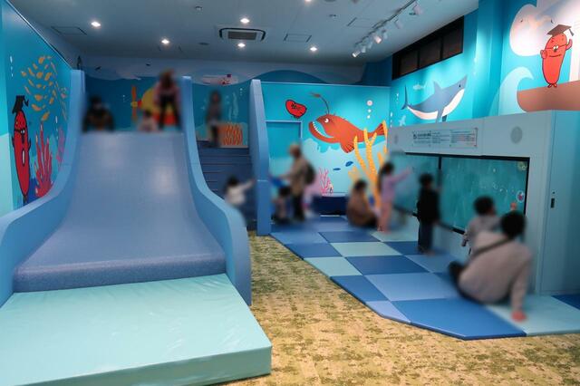 タラピヨキッズランドの大きな滑り台