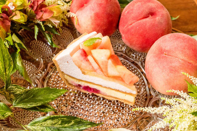 【キル フェ ボン】「桃とチーズのタルト」1piece