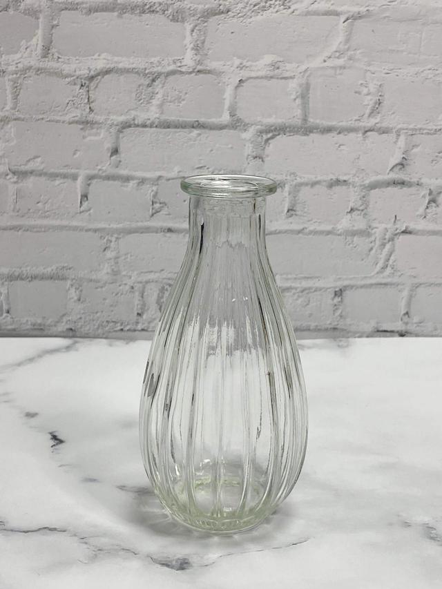 【ナチュラルキッチン】クリアラインフラワーベース／税込110円