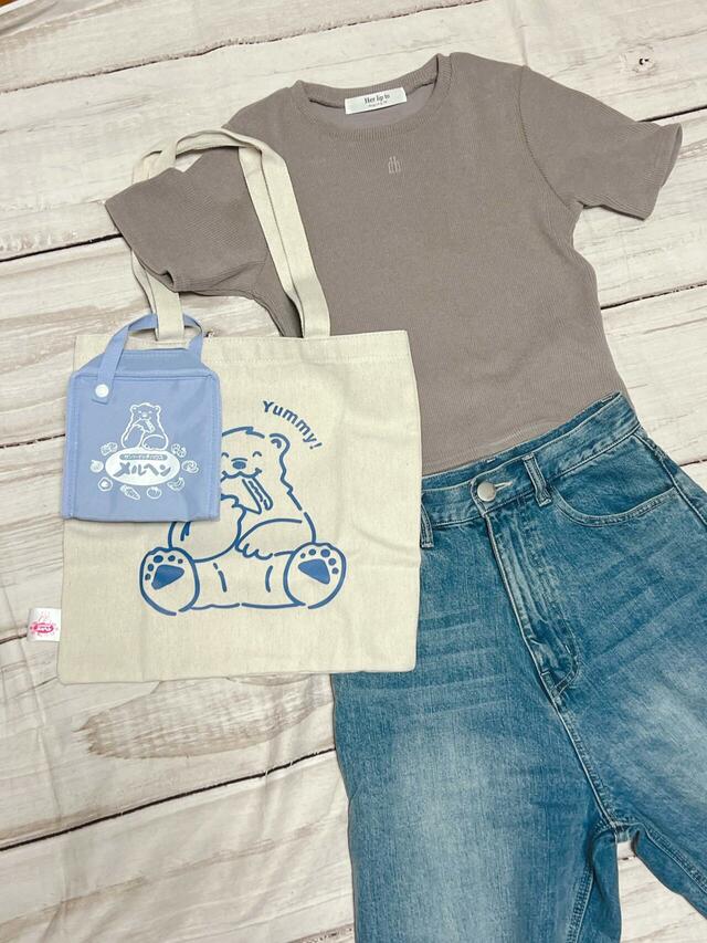 初秋に着たくなるローズベージュのトップス×ワイドデニムコーデに合わせてみました