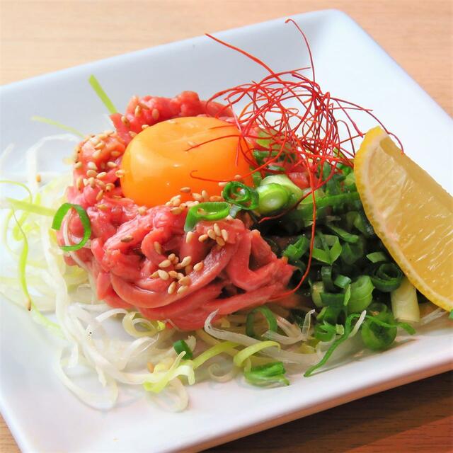 「数量限定牛タンユッケ」※プレミアムコース対象【俺の牛タンカレー食ってみな。／本格牛タン居酒屋 牛タン番長】