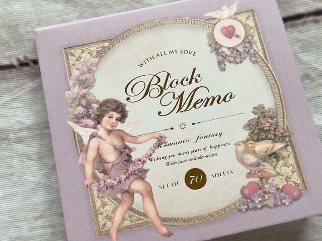 カラーで印象が違うのでどっちを買おうか迷ってしまいますよね!