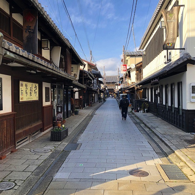 大通寺に続く参道