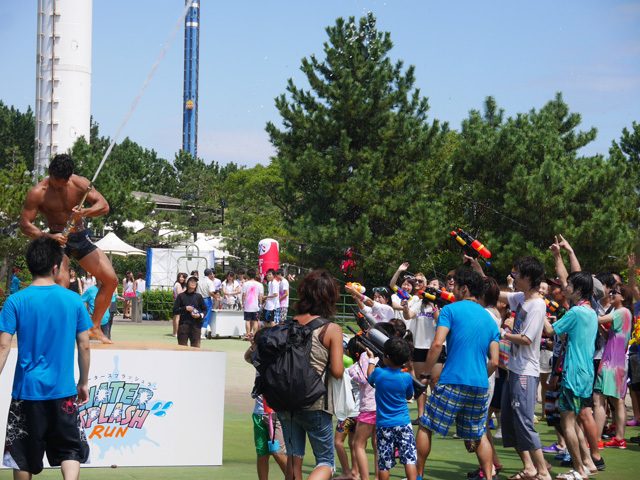 水着美女だ! マッチョ29だ! 八景島シーパラダイス「ウォータースプラッシュラン」を楽しむ