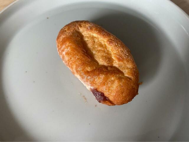 【ローソン もち麦のあんフランスパン（2個入 発酵バター入りマーガリン使用）】ダイエット中のおやつにピッタリ