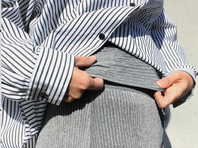【SPECCHIO シャトルプリーツキュロットフレアパンツ】ウエスト部分で丈感を自在に調整