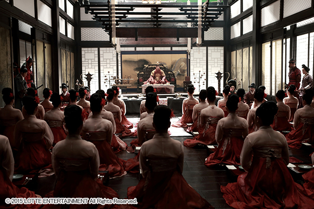 『背徳の王宮』©2015 LOTTE ENTERTAINMENT All Rights Reserved. 