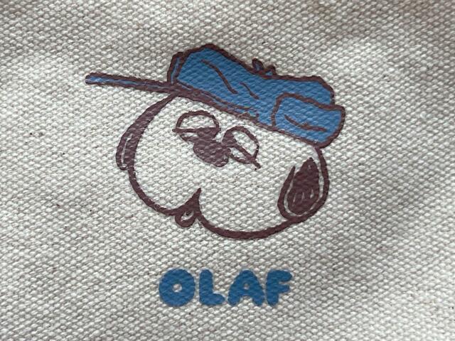 スヌーピーの弟、オラフ。ふっくらとしていて憎めないお顔をしています♪