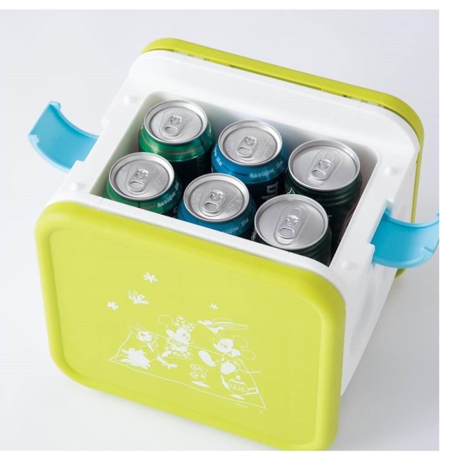 クーラーボックス付き折りたたみテーブルベルメゾン/4,000円/発売中