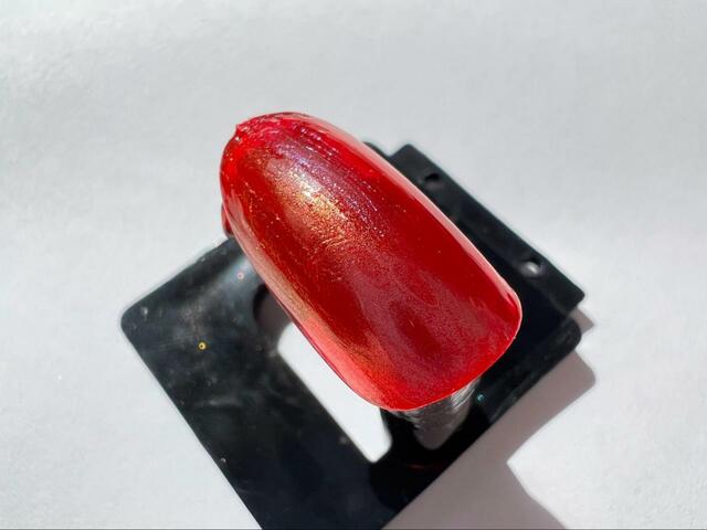 【セリア ミラーパウダー2P(YE10381) AC クイックドライトップコート】赤系のカラーは色味の変化は他と比べて少ない