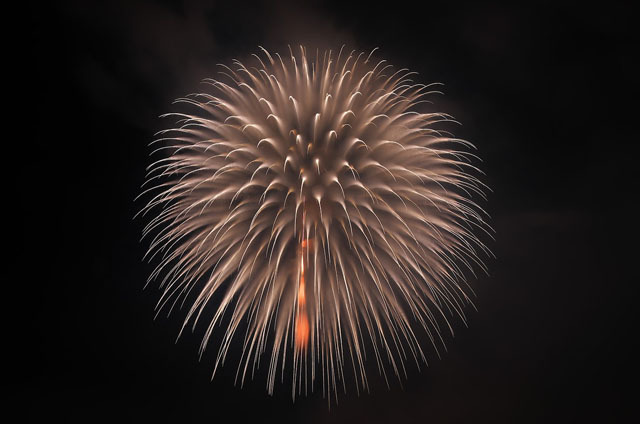 撮影地：長岡花火　カメラ：PENTAX K-30