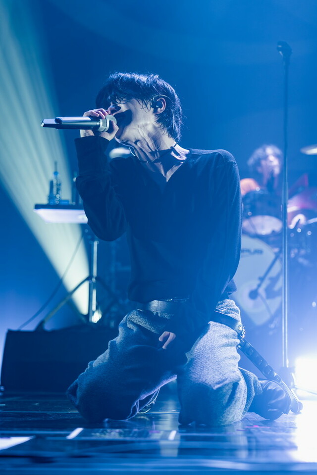 『youTopia vol.2 神はサイコロを振らないxDRAGON PONY』ソウル公演より、神サイ Vo. 柳田周作