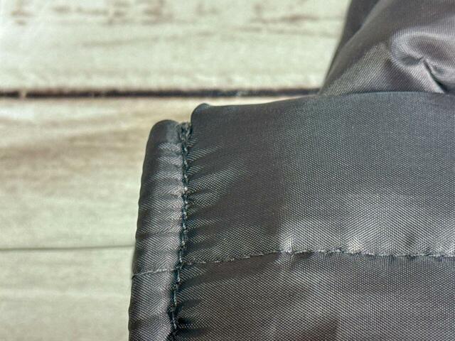 バッグの素材はポリエステル。カジュアルな印象の生地です