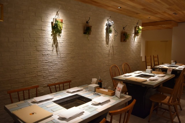 普通の焼肉店ではありえないインテリアのこだわり