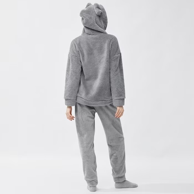 マシュマロフィールフーディセット(長袖) 3,490円｜GUディズニー「わんわん物語」コレクション