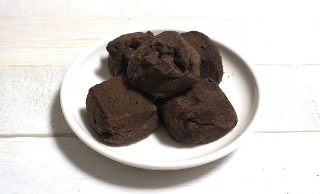 【カルディ】チョコレートブラウニー　1個のサイズ：縦3.0ｘ横3.0ｘ厚さ1.8cm、8個入