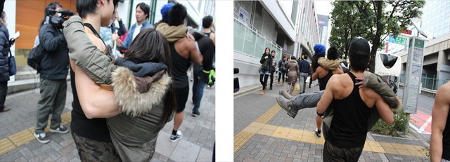 次々に運ばれる参加者たち