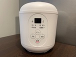 【アイリスオーヤマ ジャー炊飯器 1.5合 RC-MF15-W ホワイト】コンパクトでスタイリッシュな見た目です